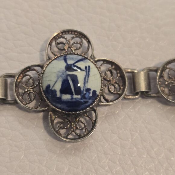 Vintage Dutch Delft Blue Jewelry Set + Mini Clogs Holland Windmill Motif 4 item - Picture 4 of 10